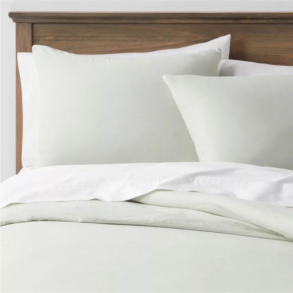 THRESHOLD Washed Cotton Sateen Duvet Cover and Sham Set Full/Queen
